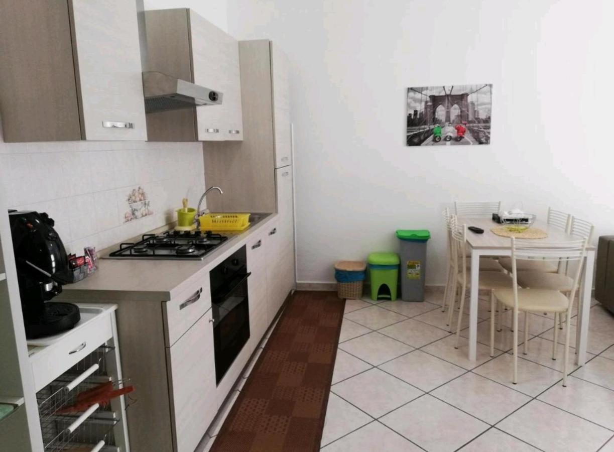 Depandance Con Piscina In Uso In Esclusivo In B&B SantʼAntonio Abate Exteriér fotografie